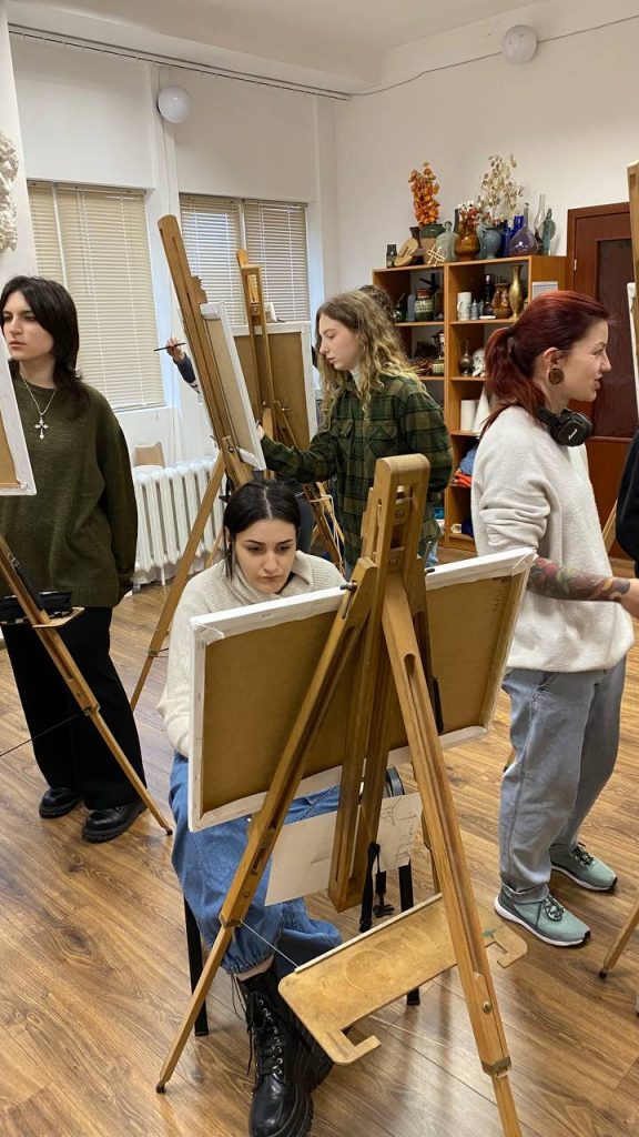 Уроки рисования с нуля в Киеве